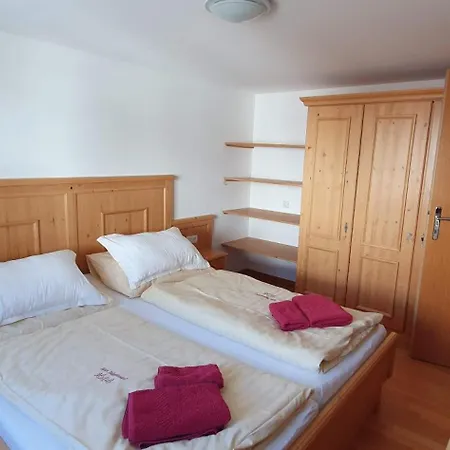 Haus Johanneshof 1604 * レッヒ