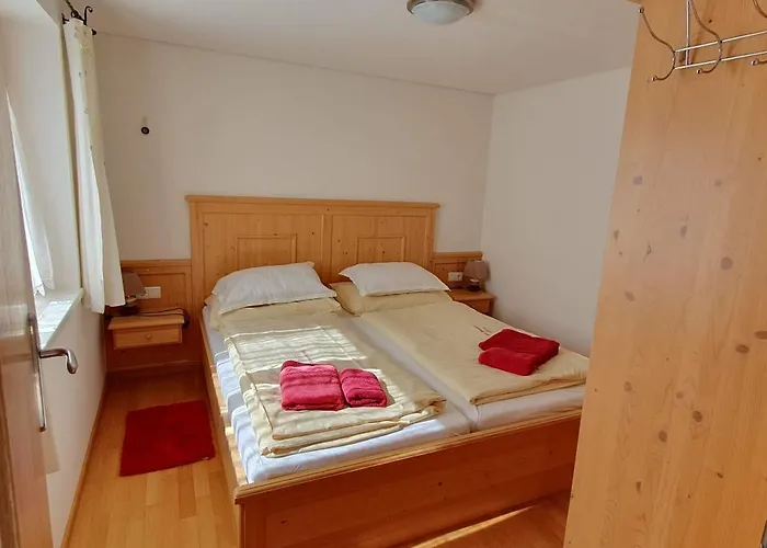 Haus Johanneshof 1604 * Lech am Arlberg